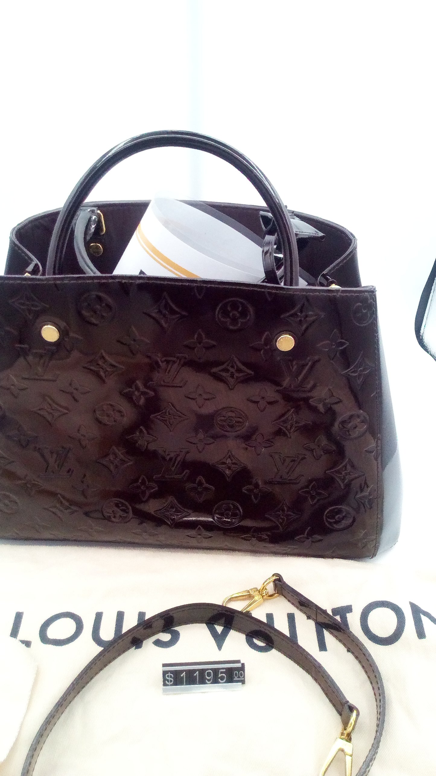 Louis Vuitton Montaigne MM Vernis Amarante- LV